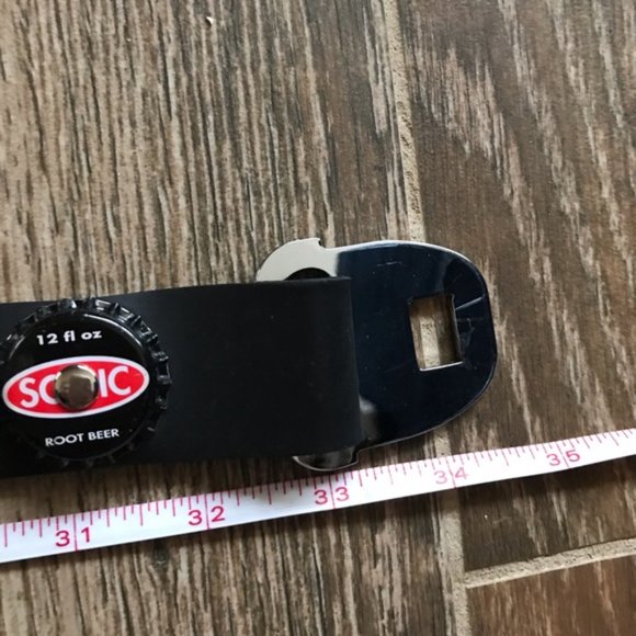 Littleearth seat belt bottle cap punk belt 33 - Picture 6 of 6